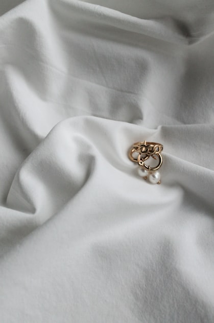 Why Choose Hypoallergenic Earrings?